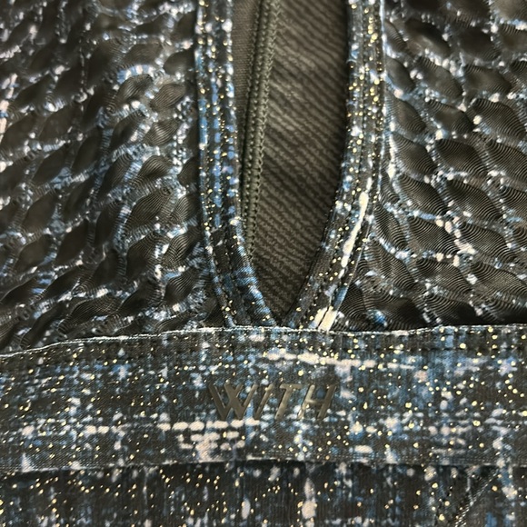 Peloton Sports Bra - Picture 9 of 9